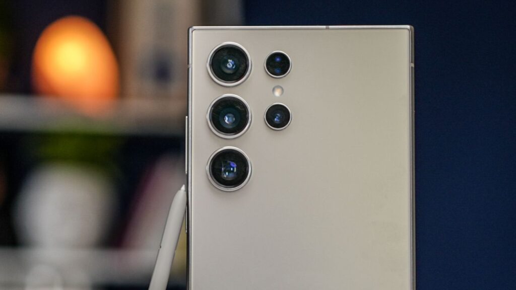 Samsung Galaxy S25 Ultra Front Display