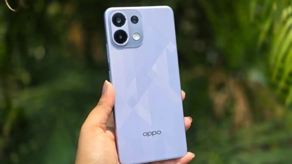 Oppo K13 AI-powered triple rear camera with night mode