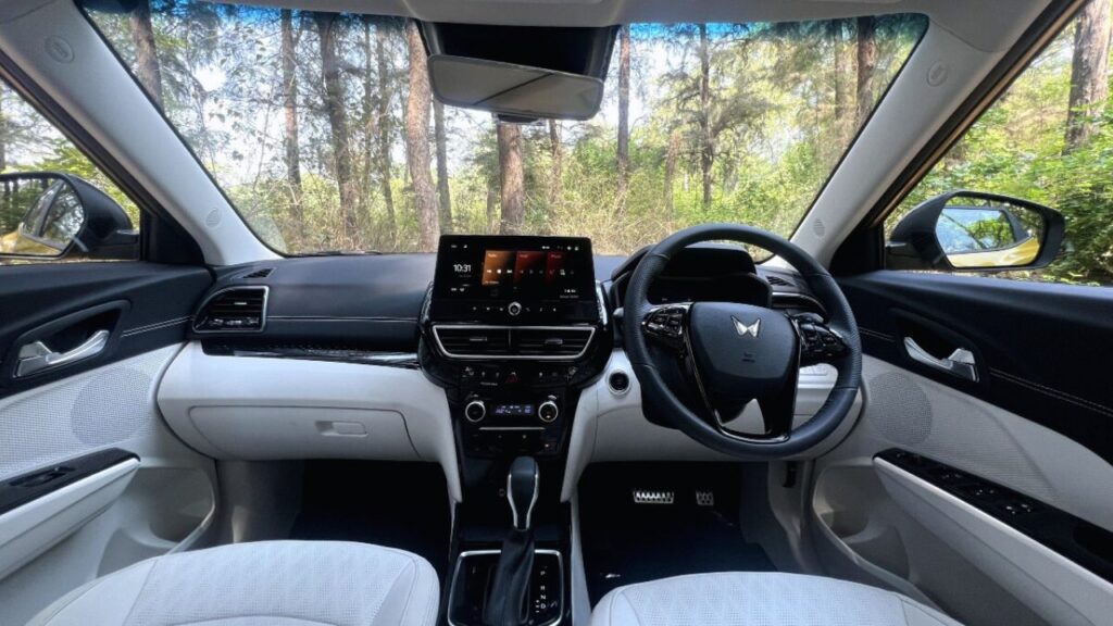 Mahindra XUV 3XO Review 2025