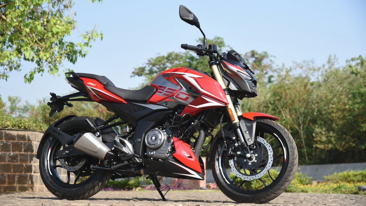 Bajaj Pulsar N250