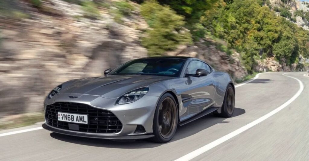 Aston Martin Vanquish Review Hindi